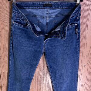 Silver Jeans Co Elyse Slim Bootcut Jean Size 29 34” Inseam Med Wash